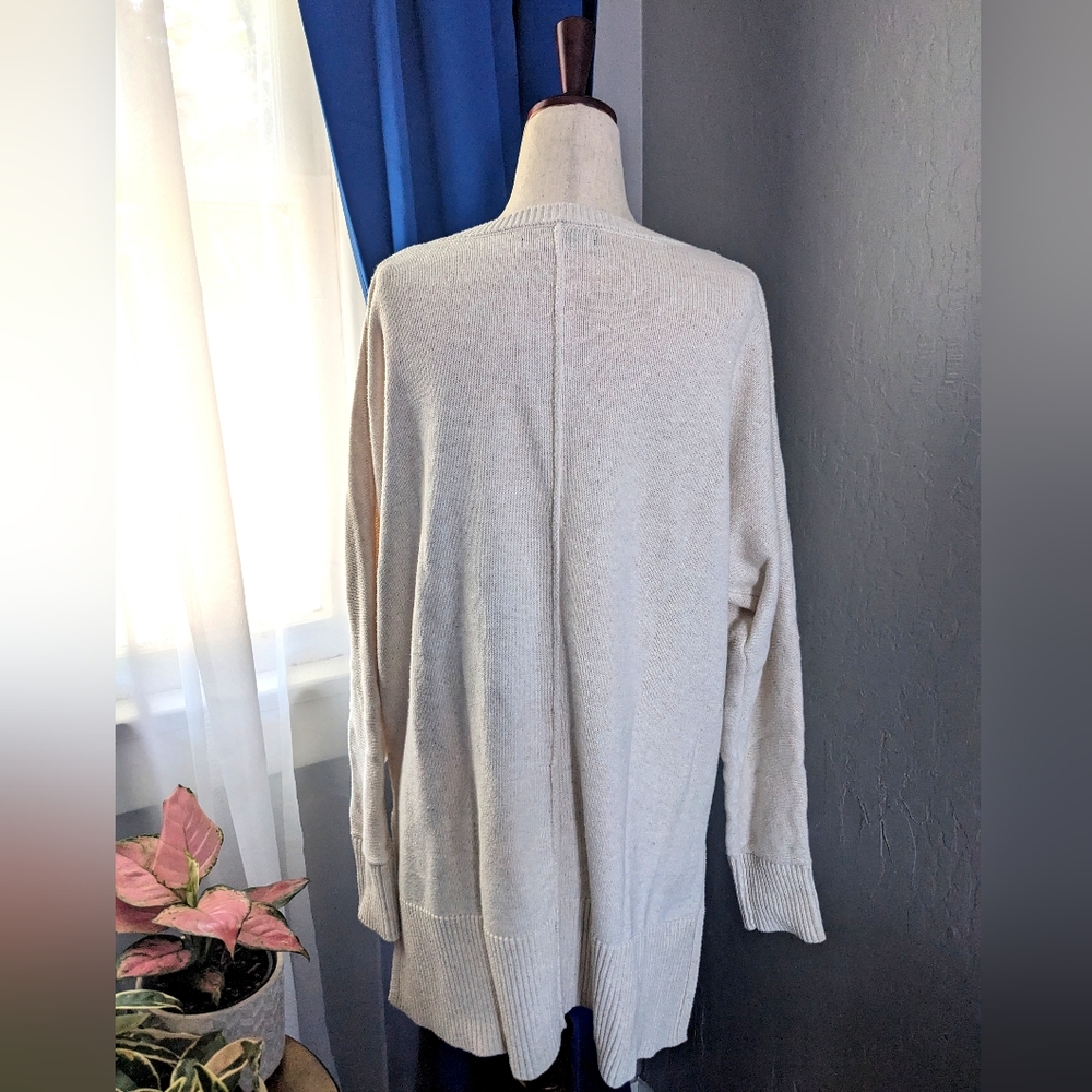 🔴SOLD🔴Oversized Sweater - Picture 3 of 6